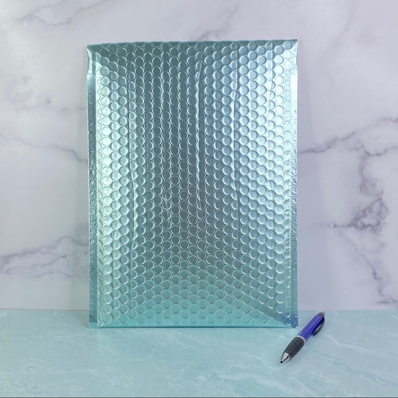 20 8.5X11 Holographic Bubble Mailers PRICE IS FIRM - Picture 3 of 8